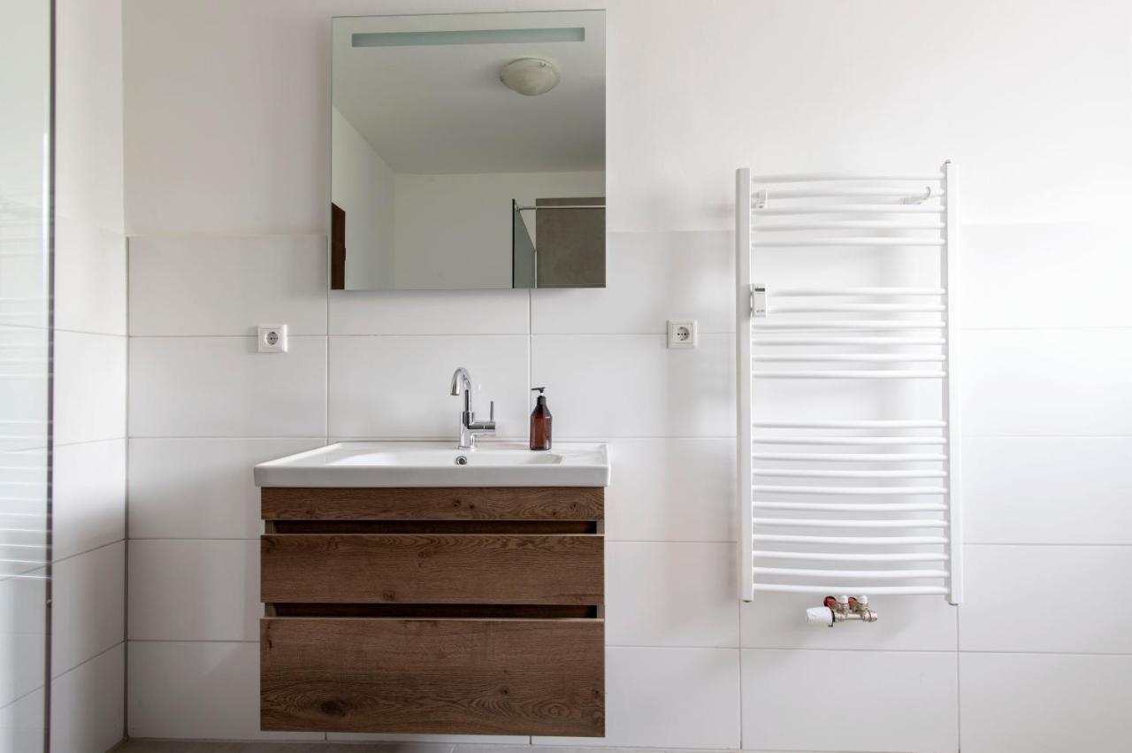 Workers Home- Central - 8 Single Box Spring Beds - Near Enschede Gronau  Εξωτερικό φωτογραφία