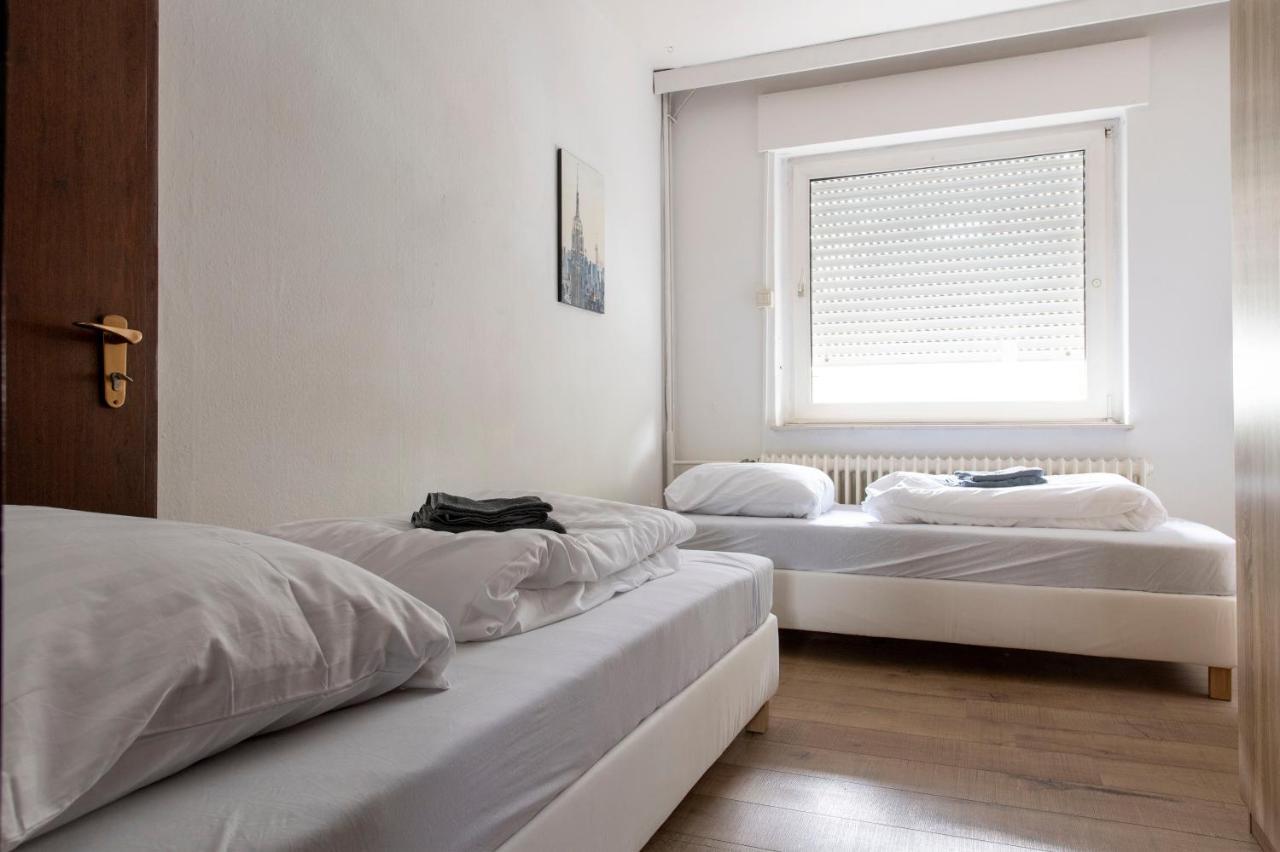 Workers Home- Central - 8 Single Box Spring Beds - Near Enschede Gronau  Εξωτερικό φωτογραφία